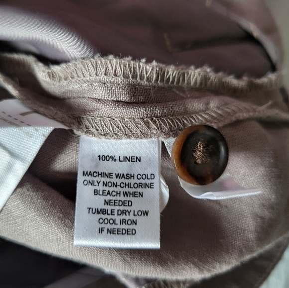 NEW- LOFT Women's Light Tan Chinos, Size 6 (32x34) - Picture 6 of 7